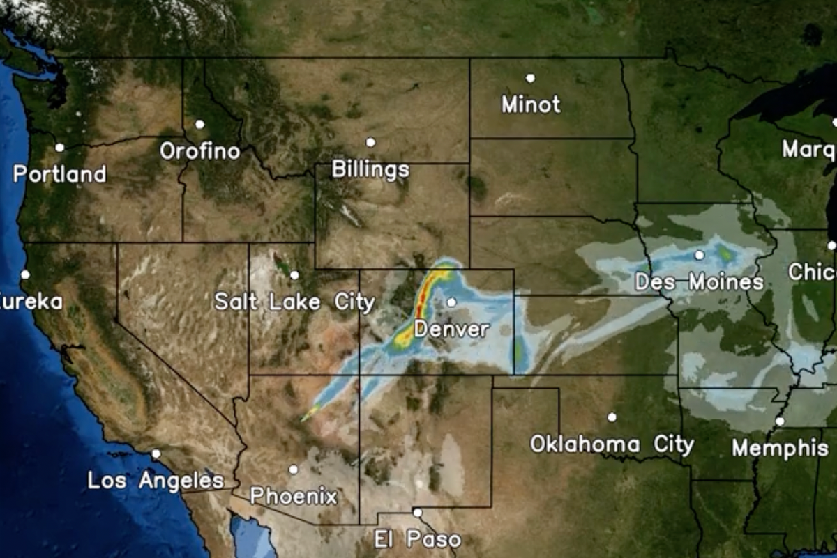 Colorado blanketed in smoke as fires burn 400 miles away The Independent